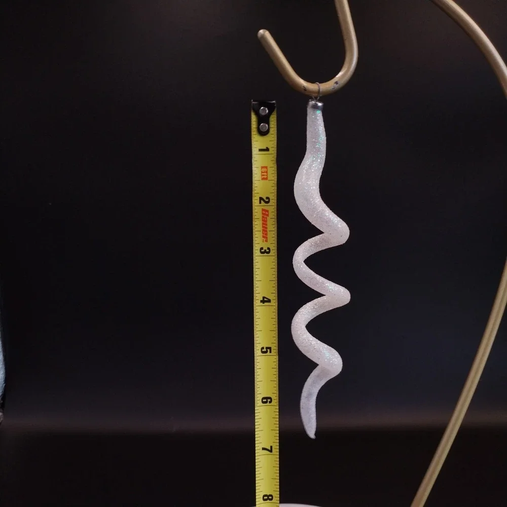Set of 4 Handblown Glass Spiral Icicle Ornaments Michoacan Mexico White Iridesce